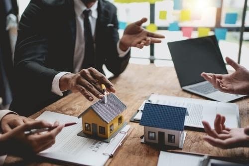 Extérieur de propriété moderne